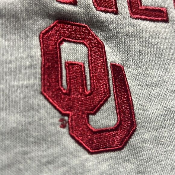 🔥🏈 “NWT” Women’s OU OKLAHOMA SOONERS Embroidered Crewneck Sweatshirt - Sz Lg - Picture 9 of 10